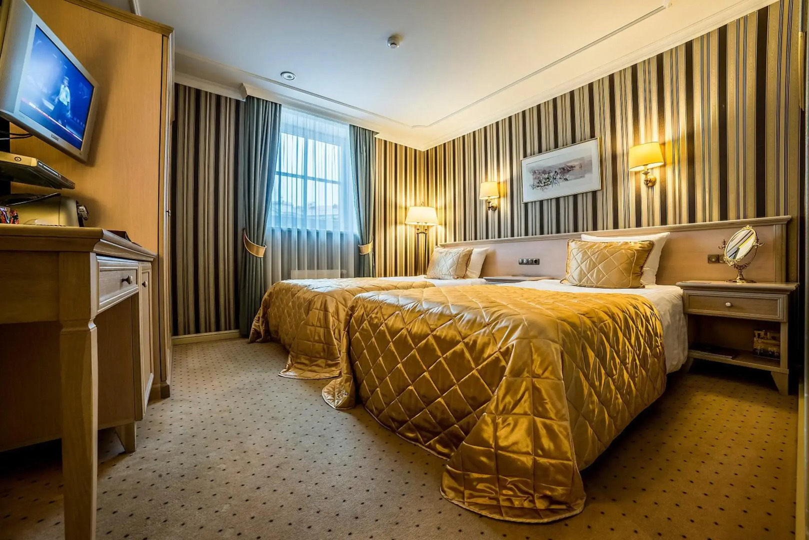 Отель и ресторан IMPERIAL (бывший Ramada)