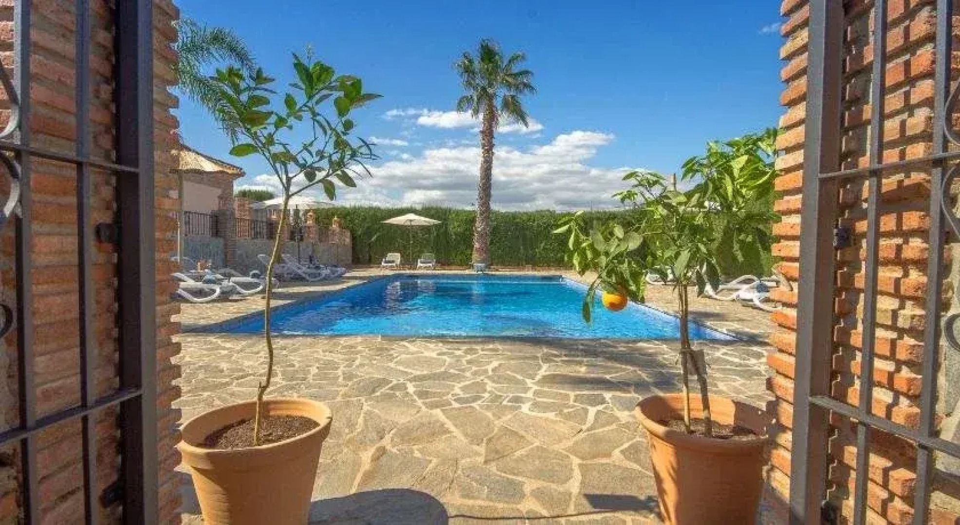 Villa Conmigo Bed & Breakfast