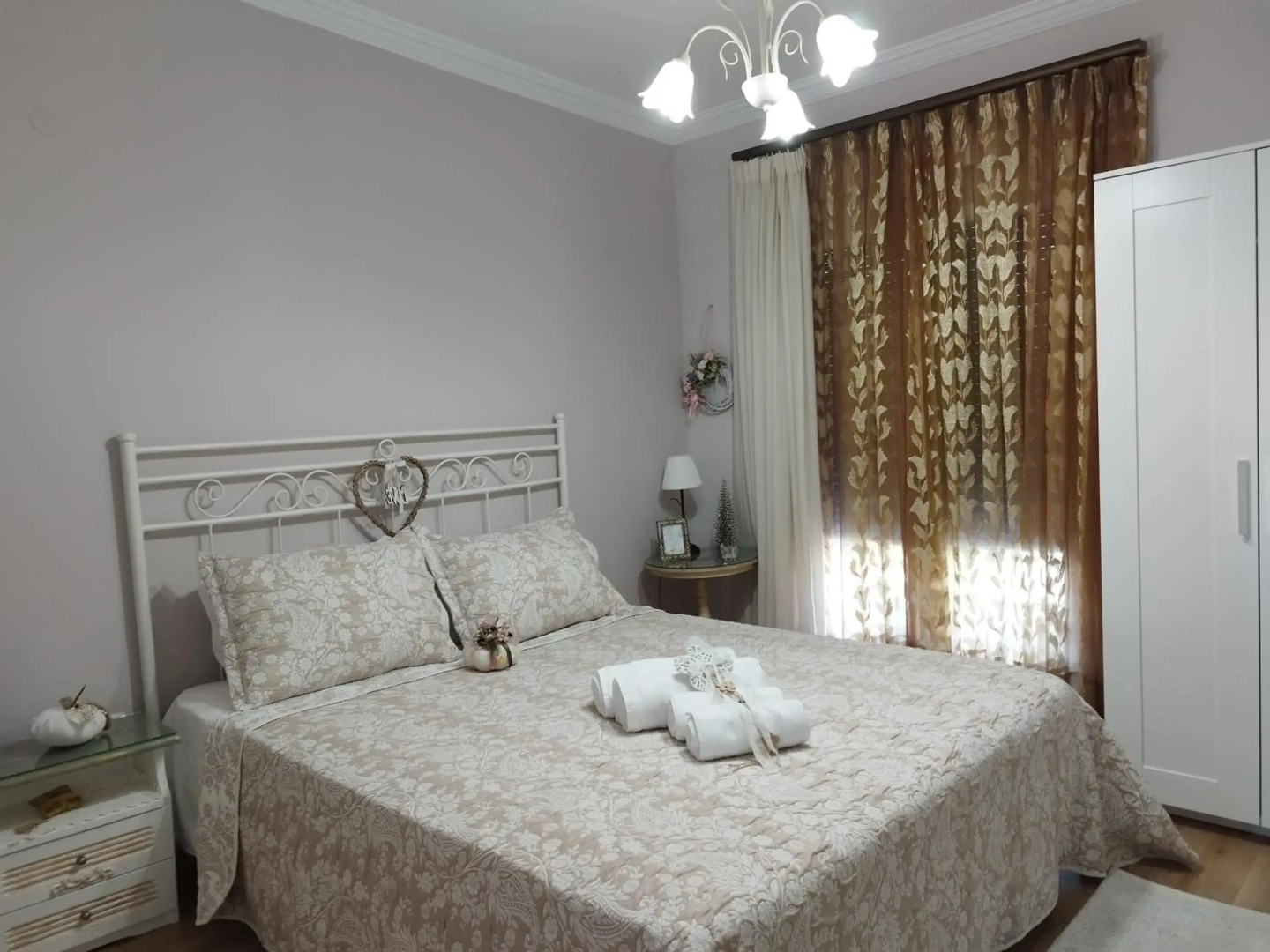 Mary's Dreamy Maisonette