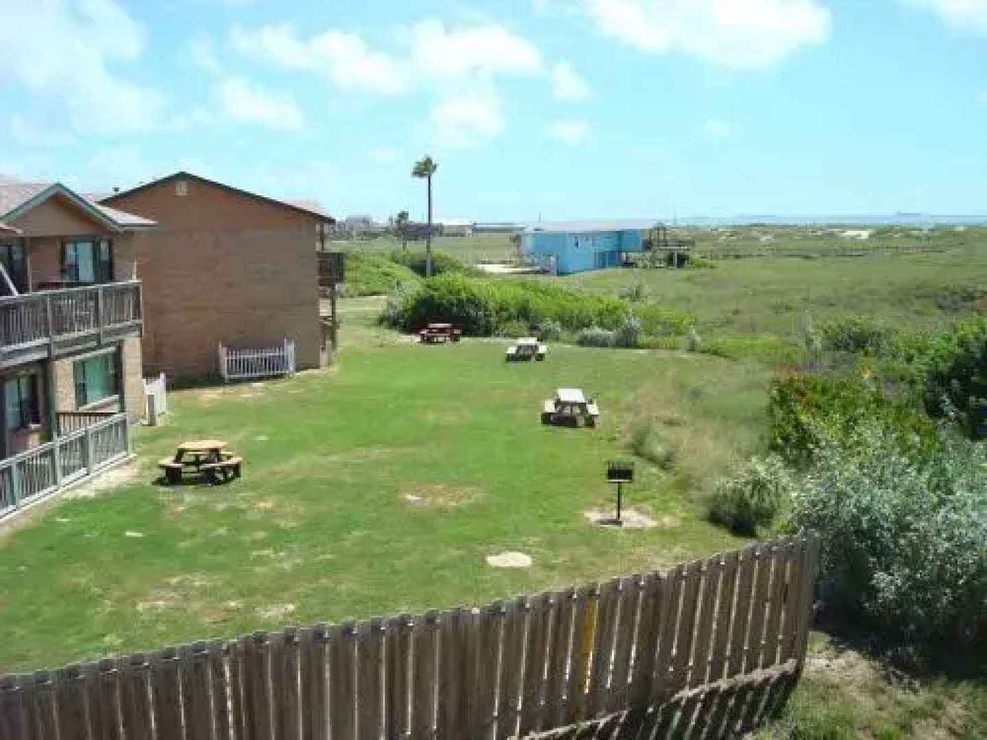 Modern Beach 106bh Condo