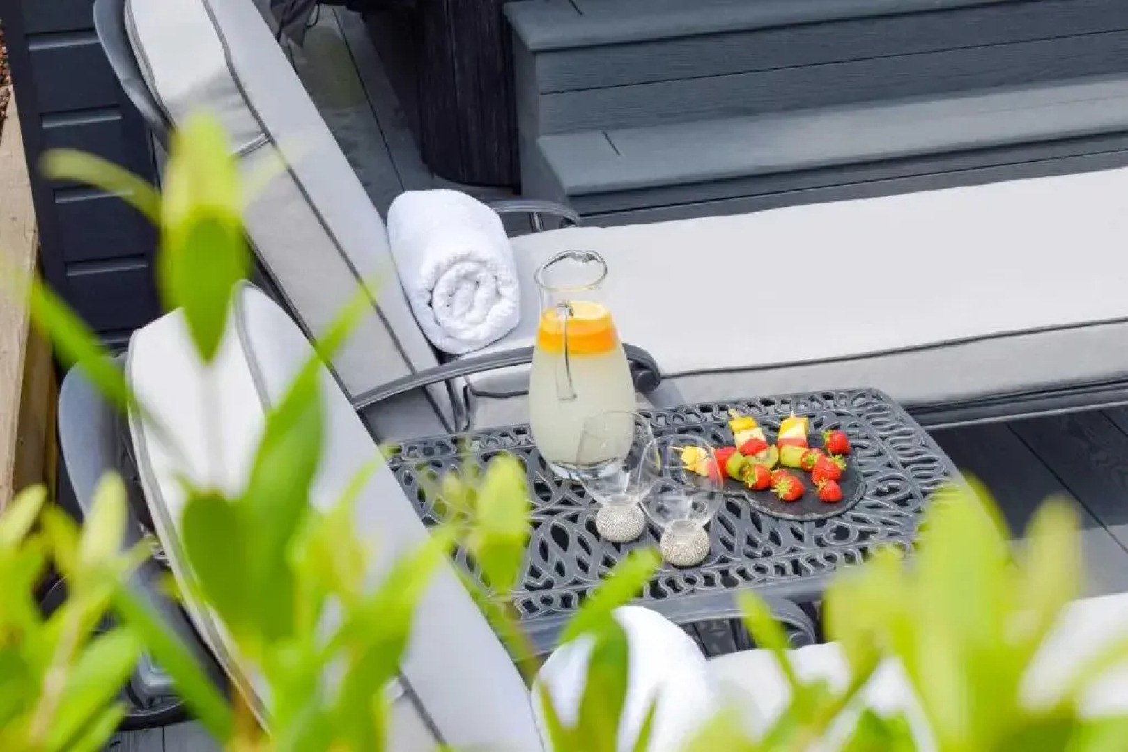 Little Fox Lodge Hideaway Glencoe - 5 Star with Hot Tub overlooking Loch Linnhe