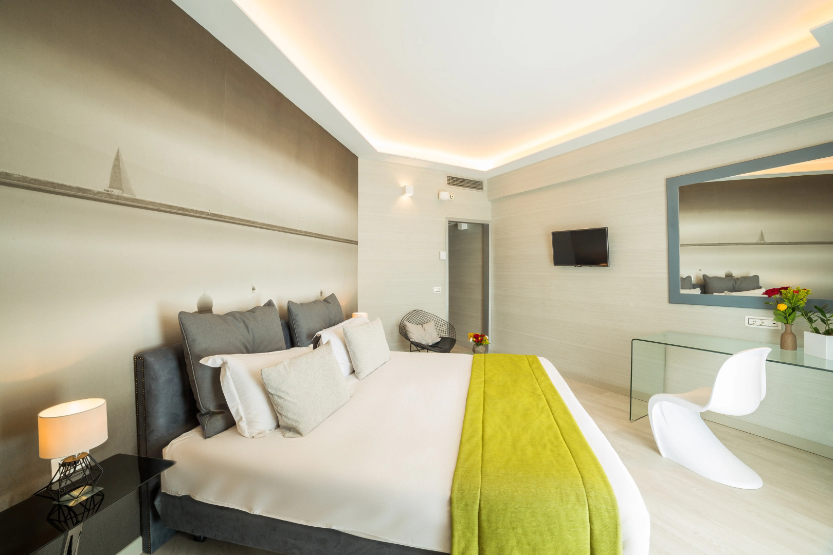 St. George Lycabettus Lifestyle Hotel