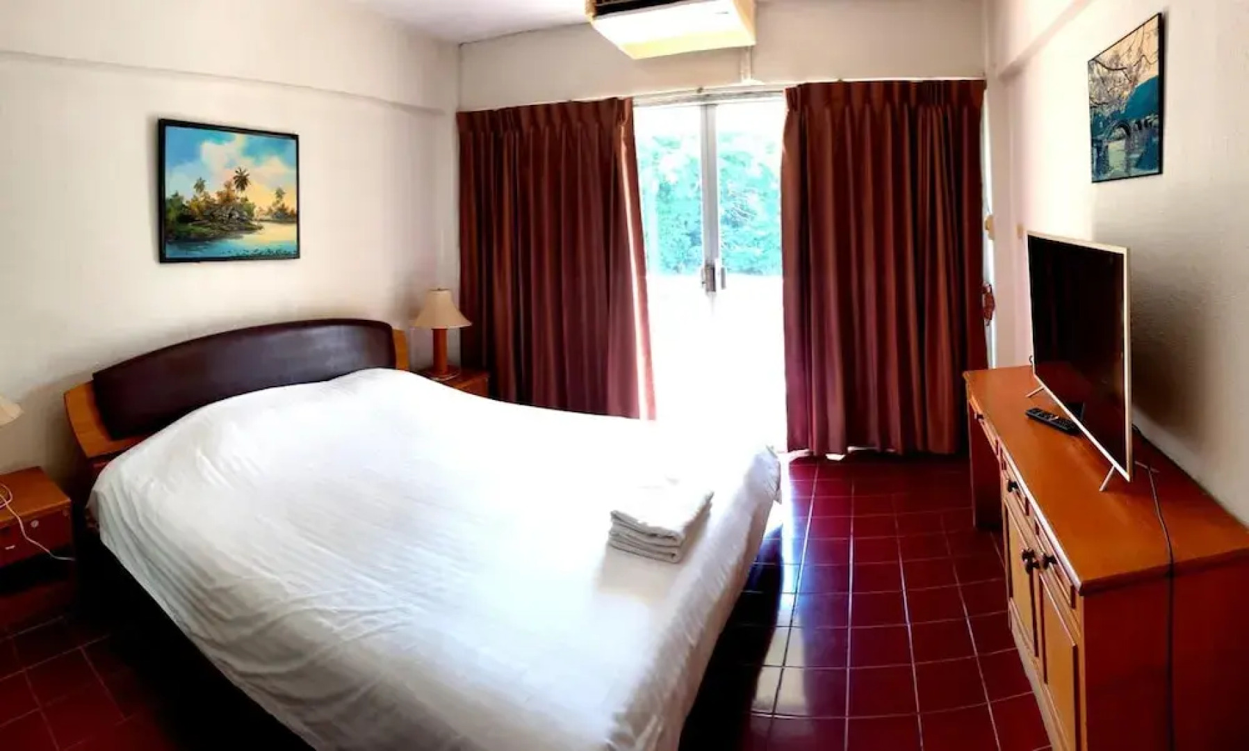 Walking Street Hostel by New Wave - Adults Only