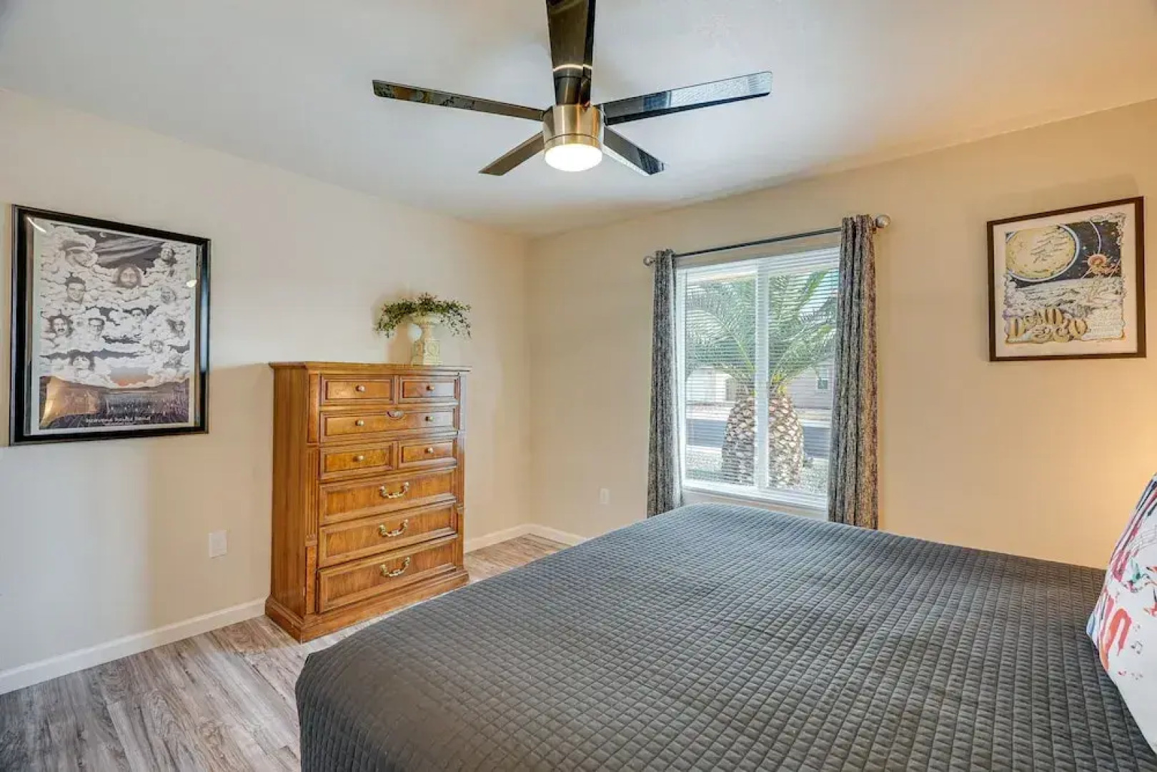 Sun Valley Home w/ Screened Porch & Gas Grill!