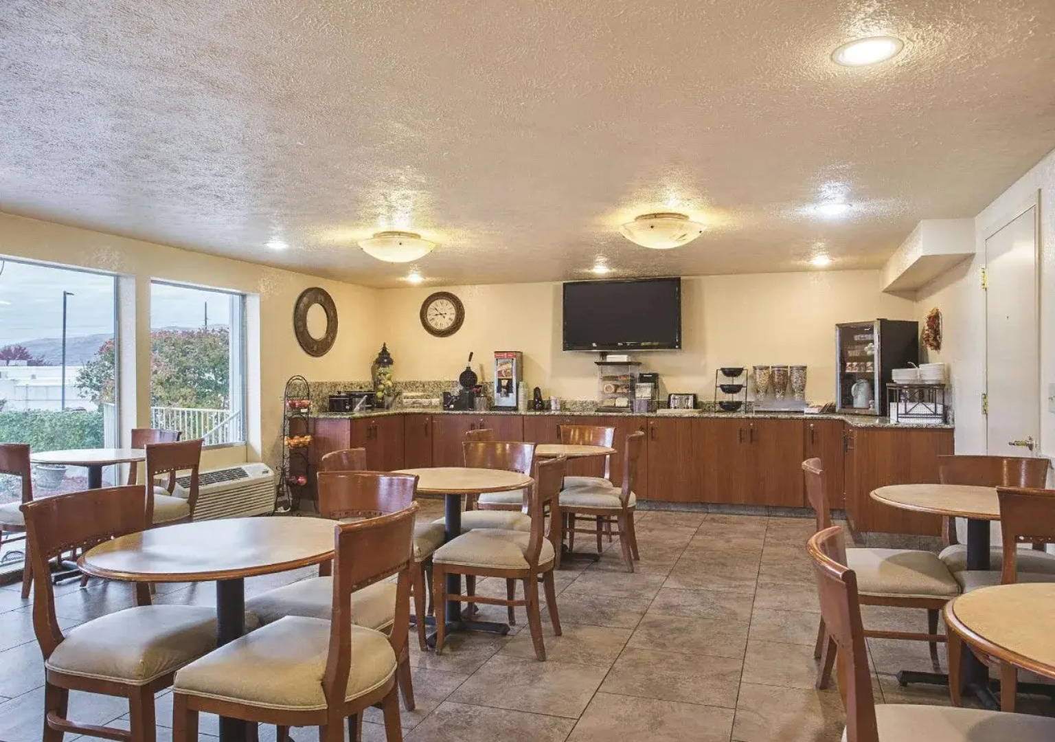 Clarion Pointe Wenatchee