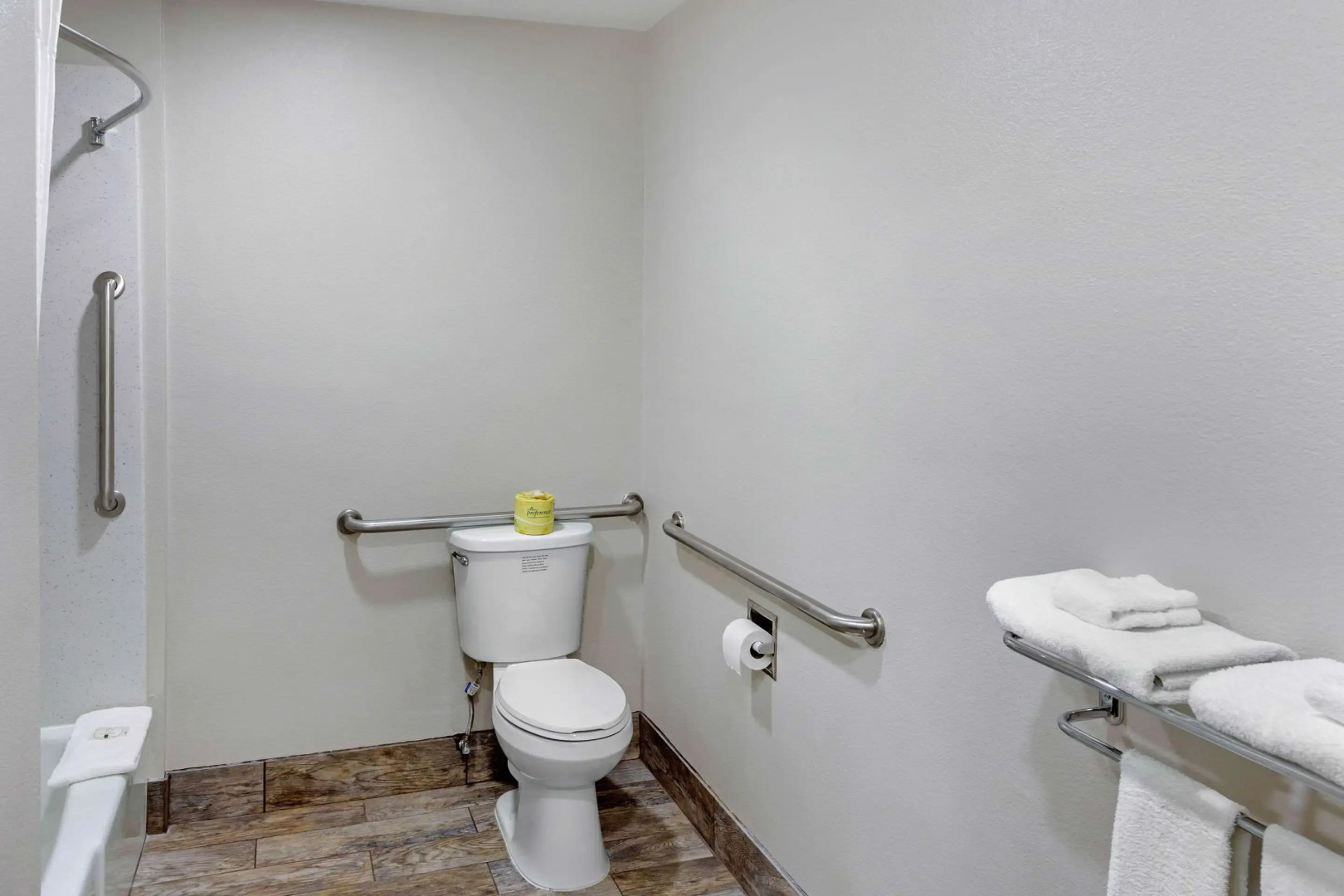 Quality Inn Kettleman City near Hwy 41