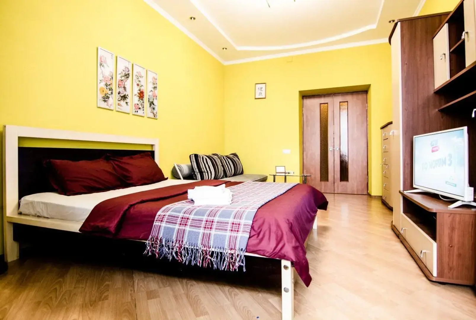 ЖивиТУТ на проспекте Комсомольский 40