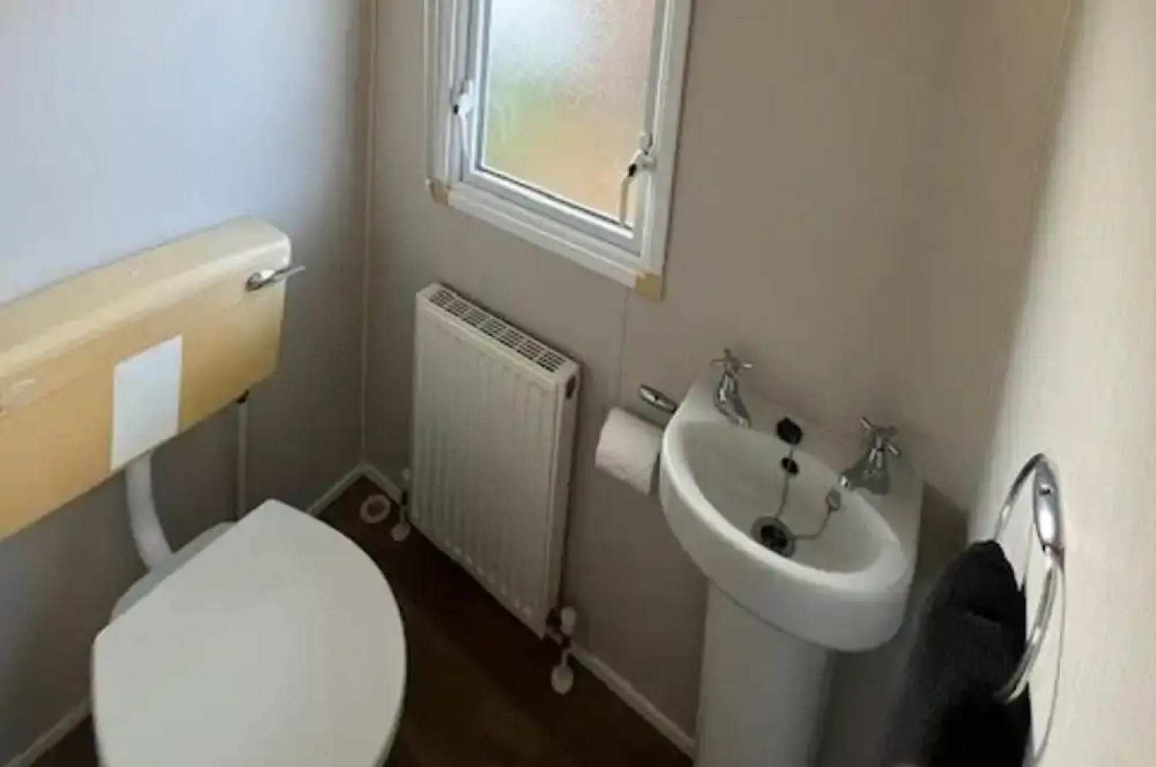 Caravan at Newquay Bay Resort - 3 Bedrooms