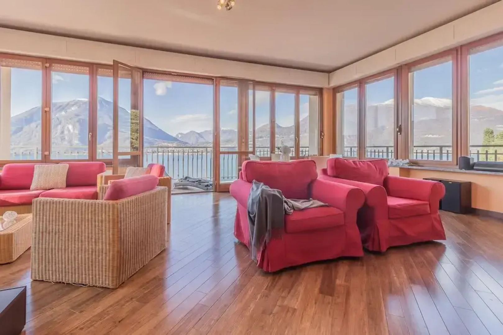 Varenna Paradise 3 in Perledo