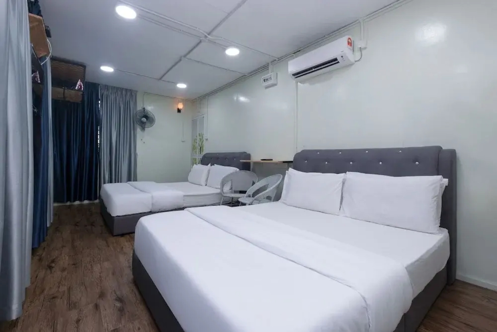 OYO 89873 Nurbayu Chalet