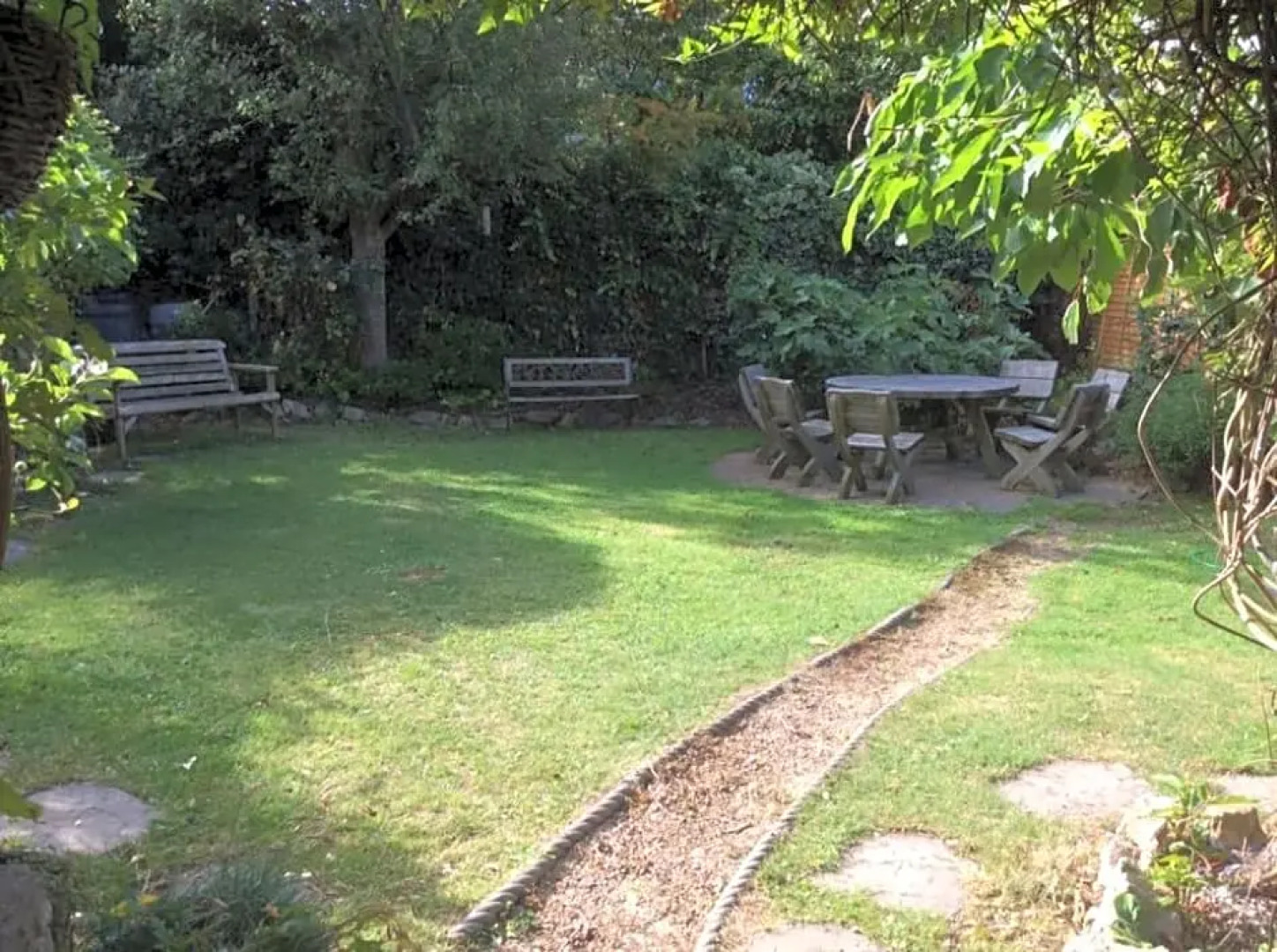 Cavell House Bed and Breakfast