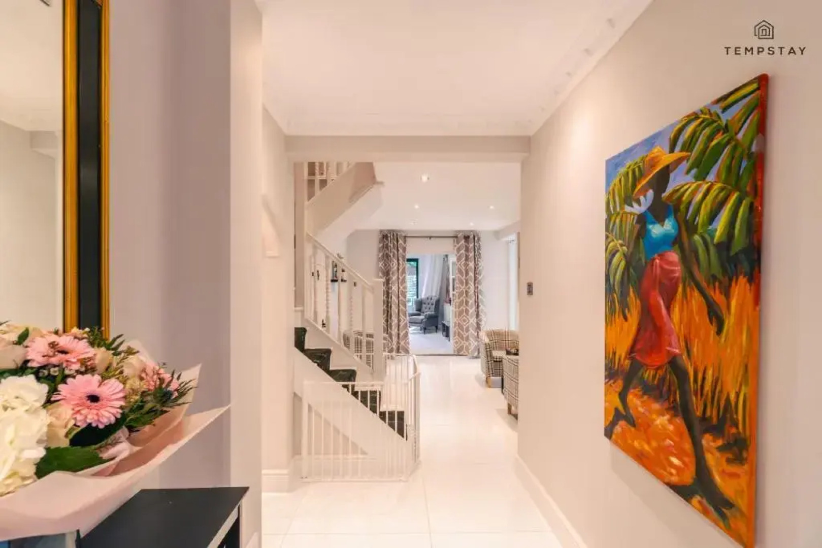 Hidden Gem! Luxury 5 Bed Near Warner Bros Studios