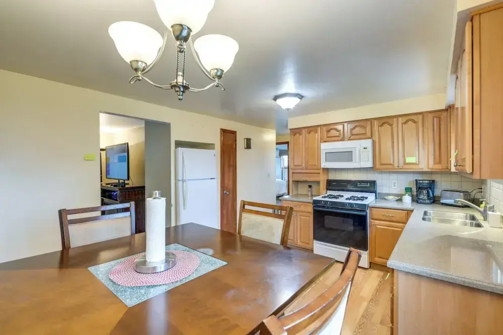 Central Apt in Cheektowaga w/ Private Deck!