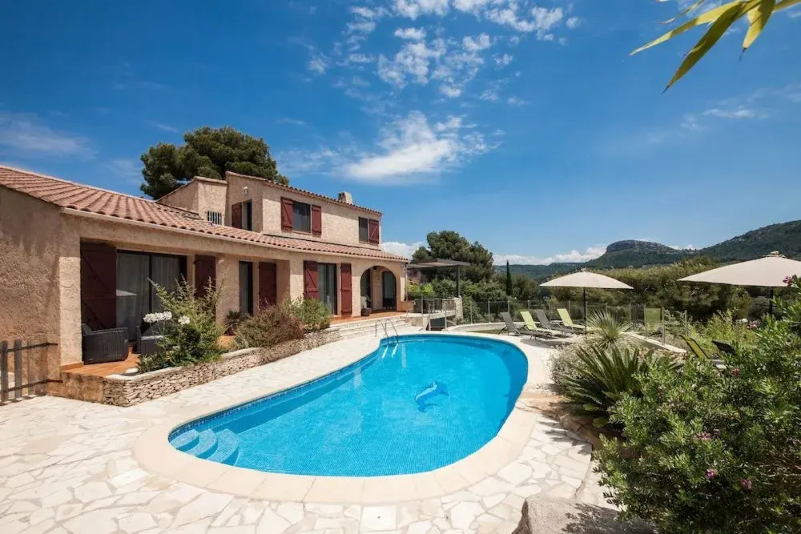 La Demeure Insoupconnée