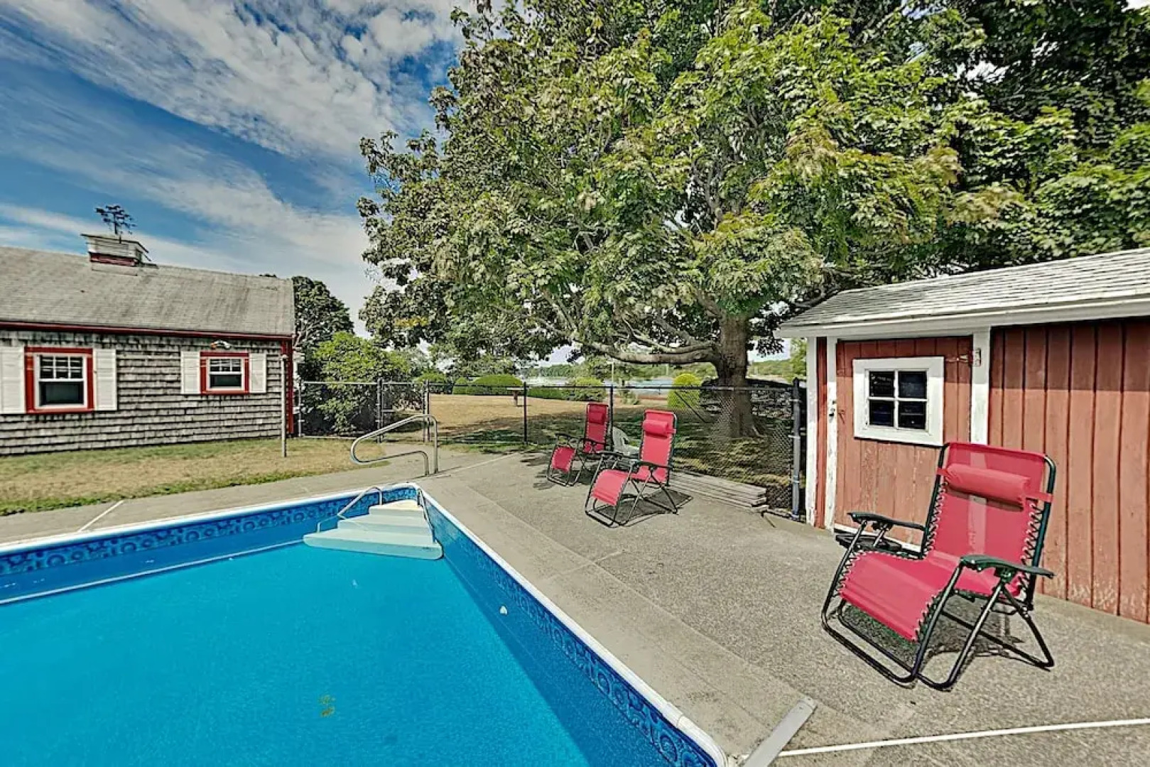 11emerap 4 Bedroom Home