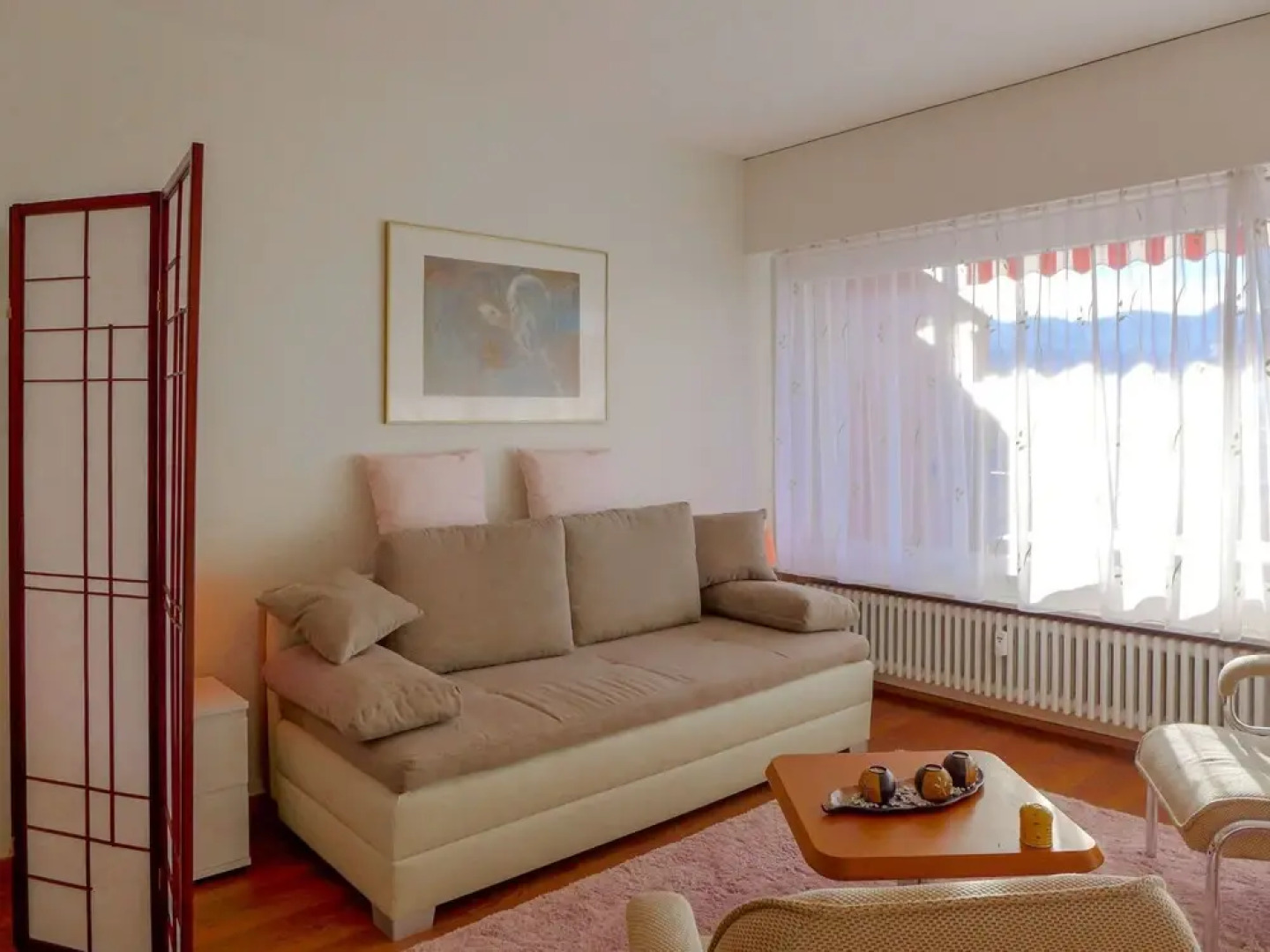 Eperon Lens in Lens With 1 Bedrooms and 1 5 Bathrooms