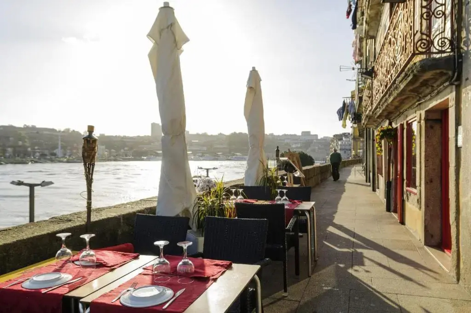 YOUROPO - Ribeira Porto