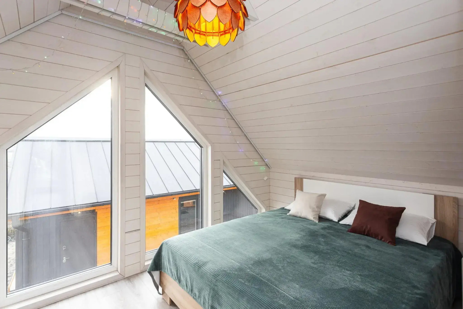 Коттеджи с баней на Вишнёвом бульваре 22