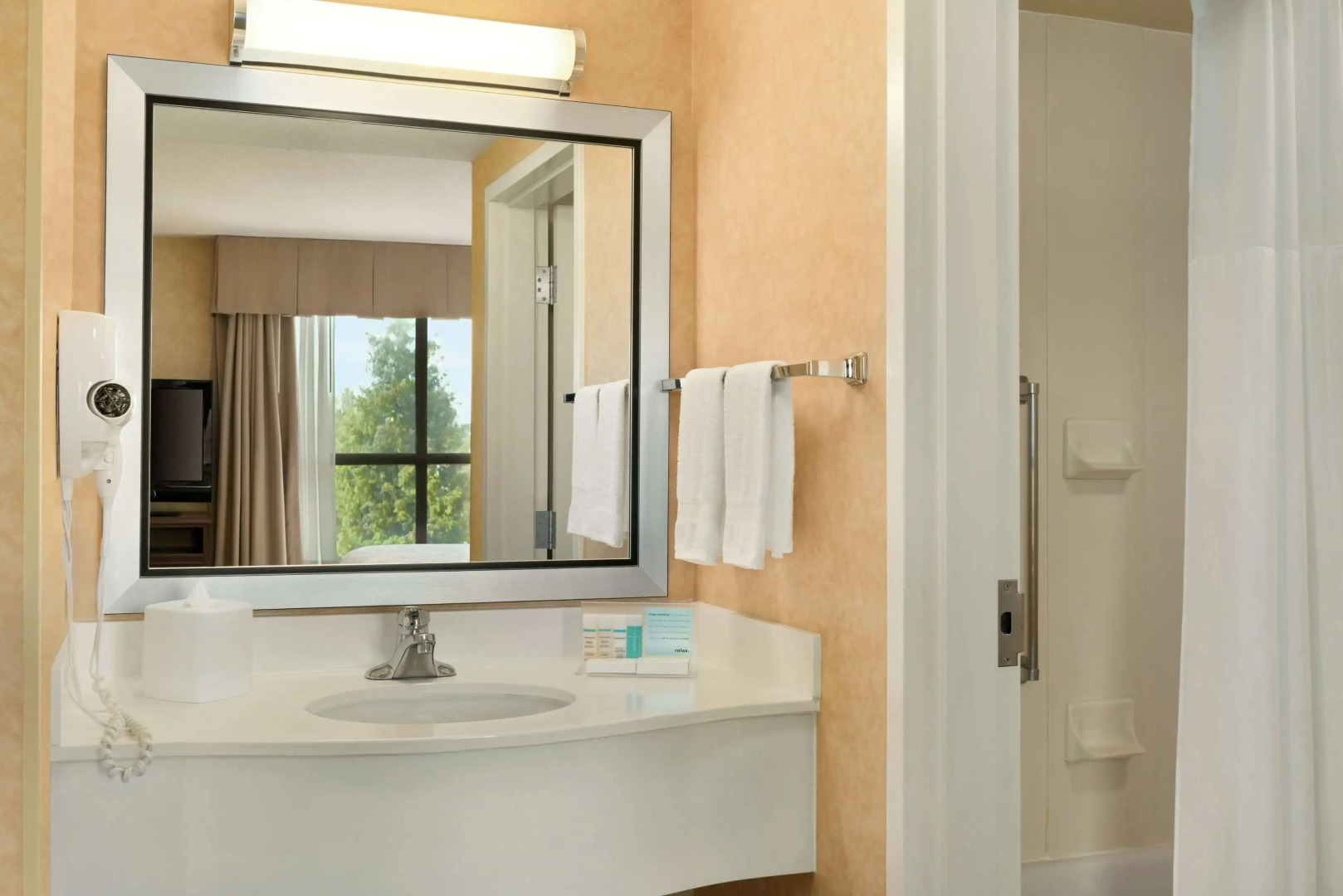 Hampton Inn & Suites by Hilton Langley-Surrey