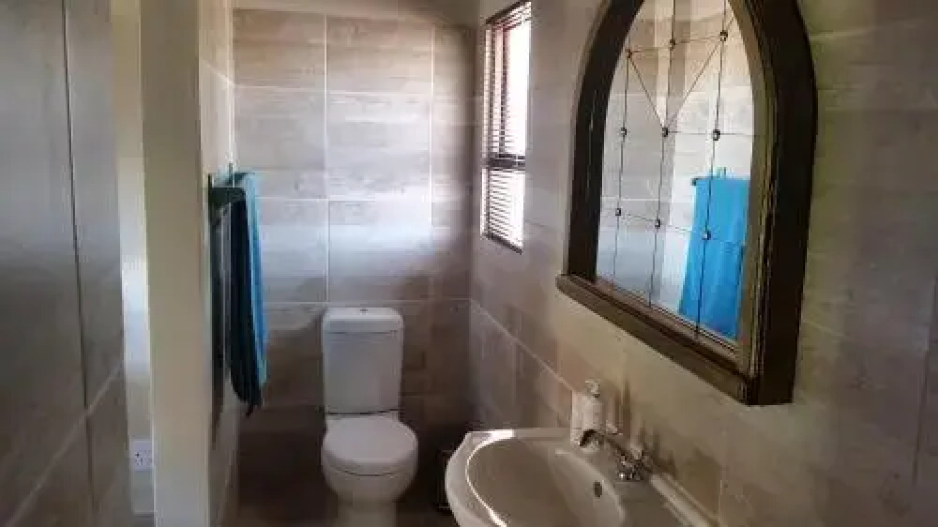 Shadowlands Guest Farm