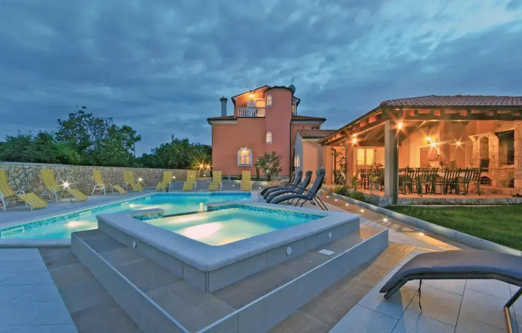 Nice Home in Pula With Sauna, Wifi and 8 Bedrooms