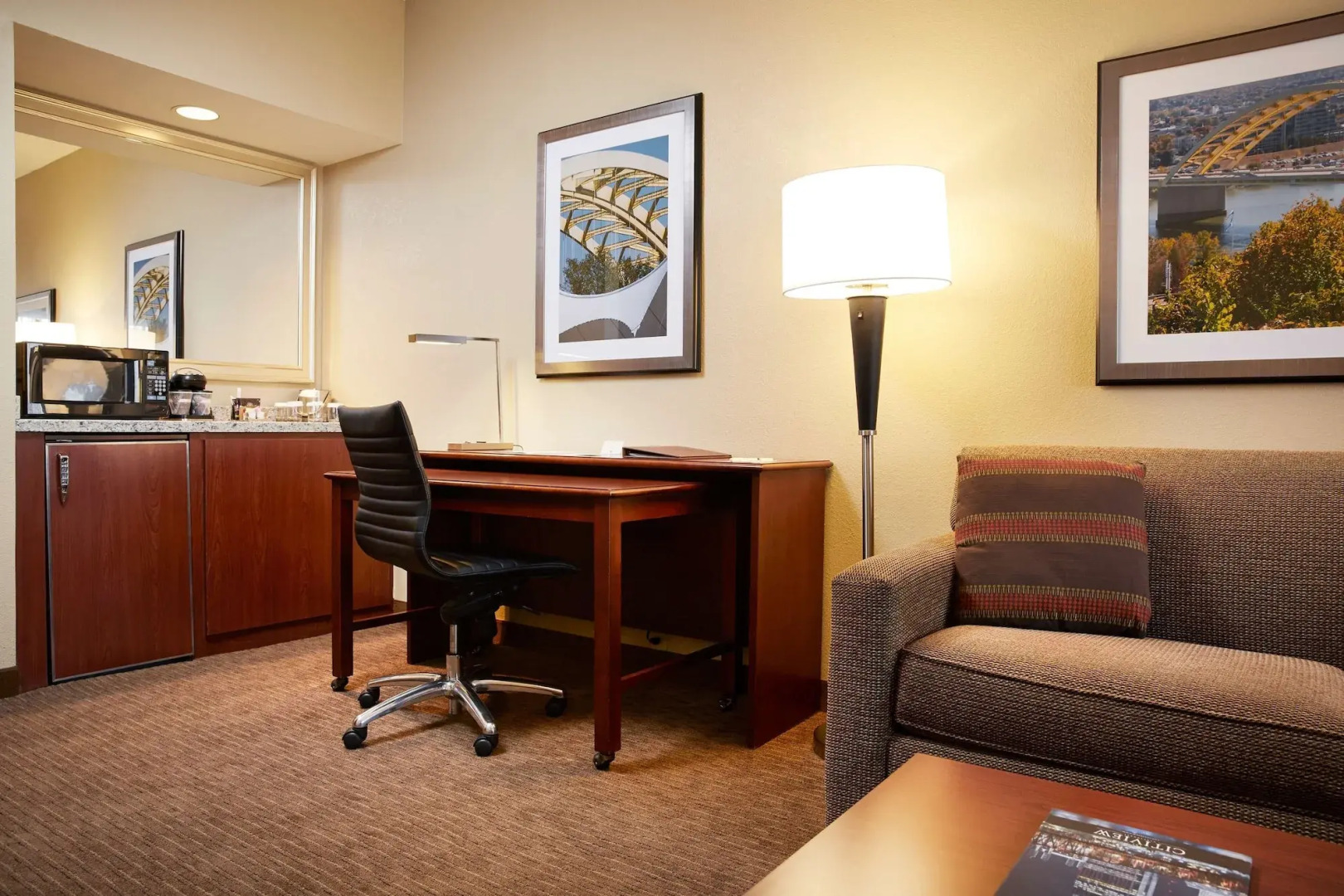 DoubleTree Suites by Hilton Hotel Cincinnati - Blue Ash