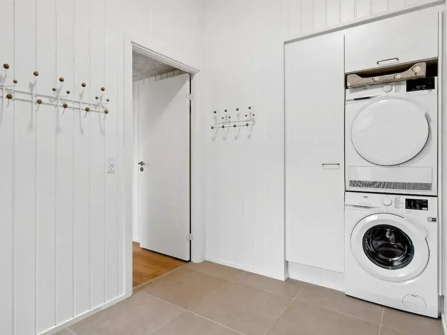 Spacious Retreat for 20 - By Traum Ferienwohnungen