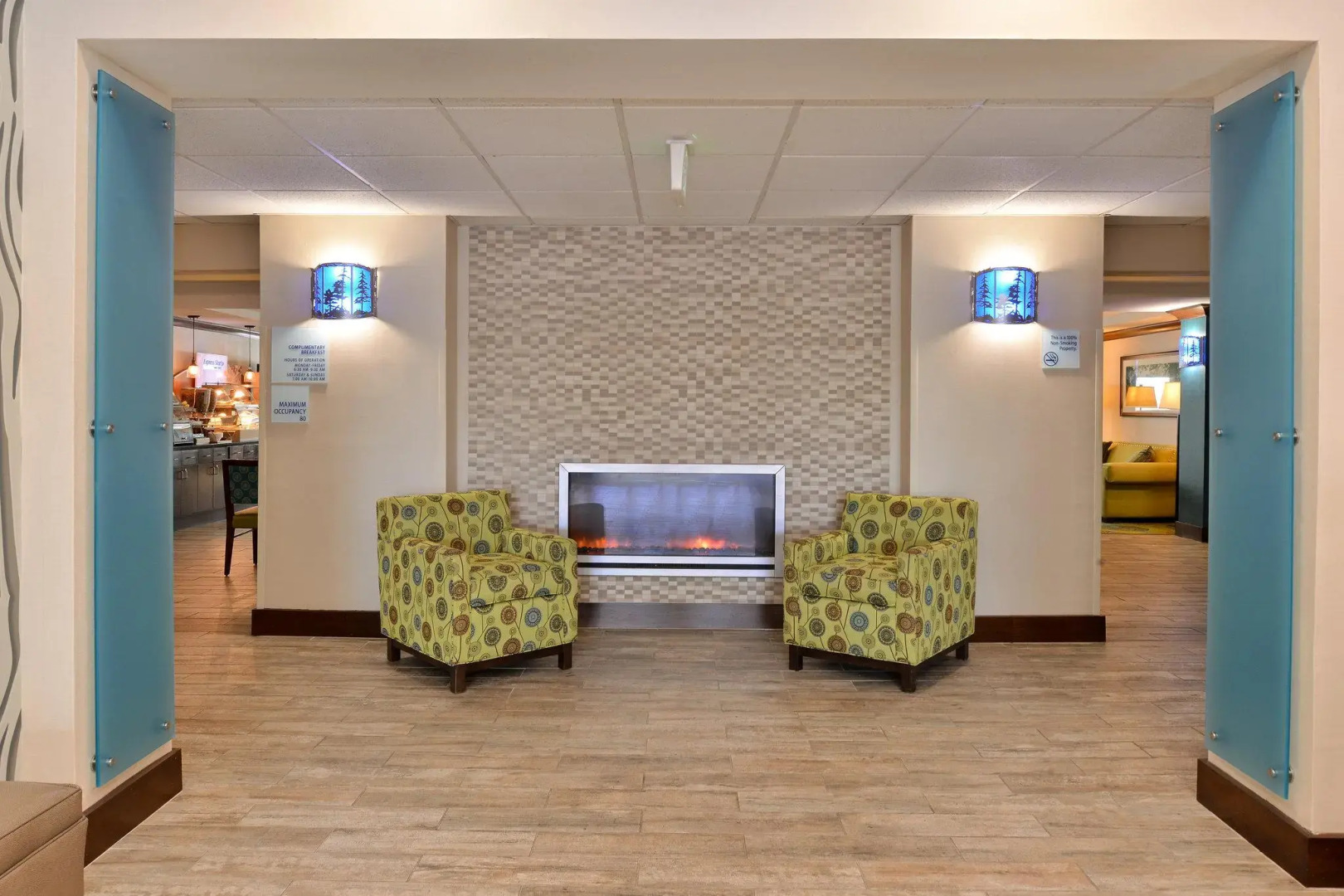Holiday Inn Express Hotel & Suites River Park by IHG