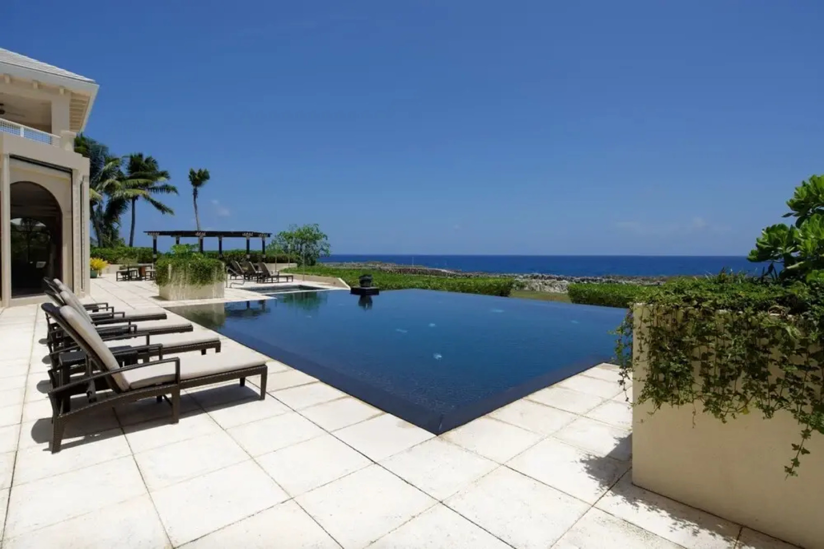 Morning Glory (Villa)