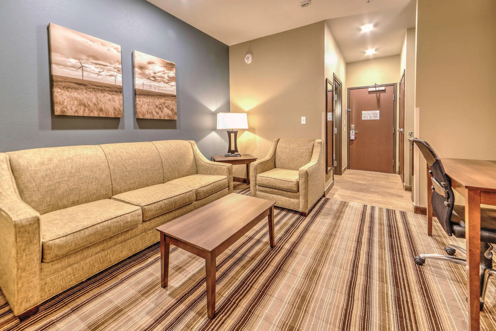 Best Western Plus Overland Inn