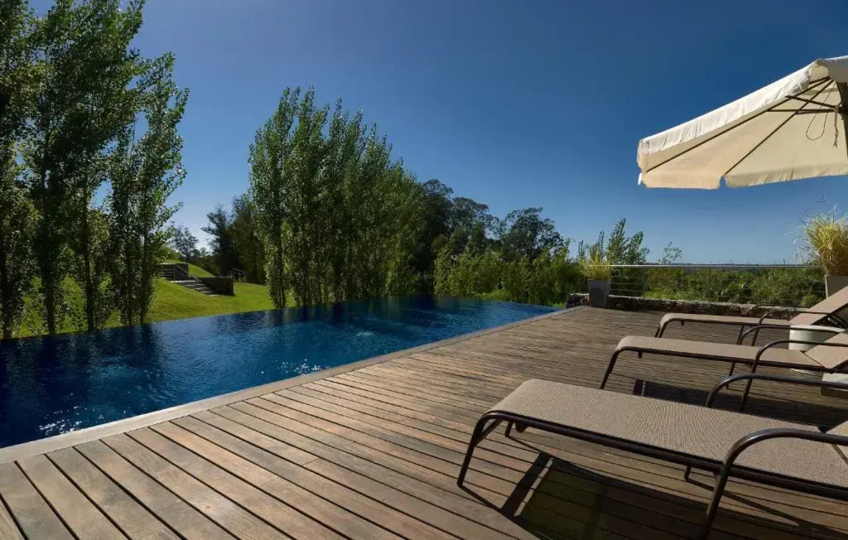 Edificio Q by depptö