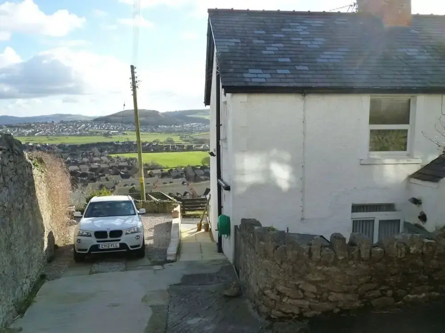 1 Saron Cottages