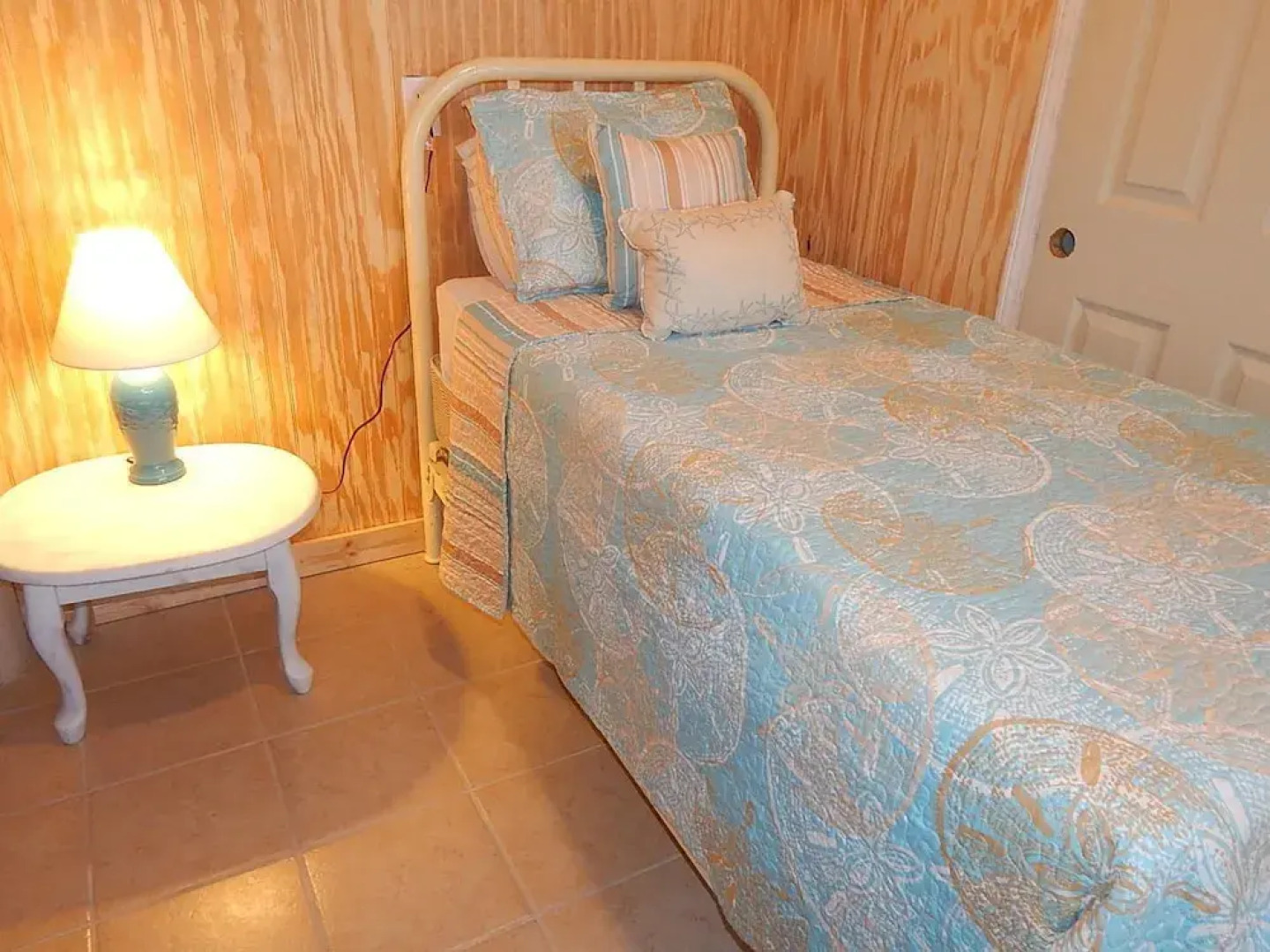 024 Casita Rosa by RedAwning