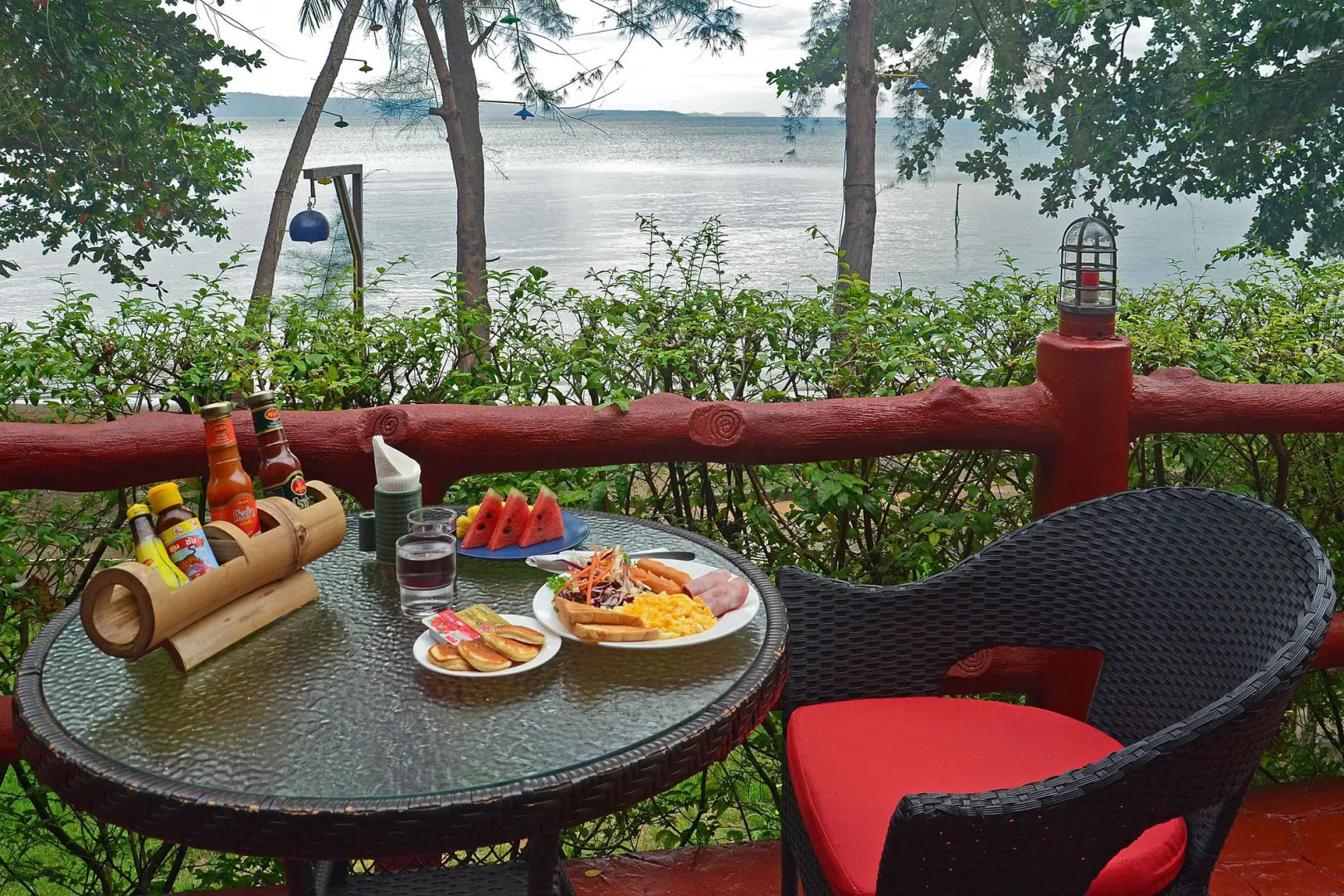 Koh Mak Buri Hut Natural Resort