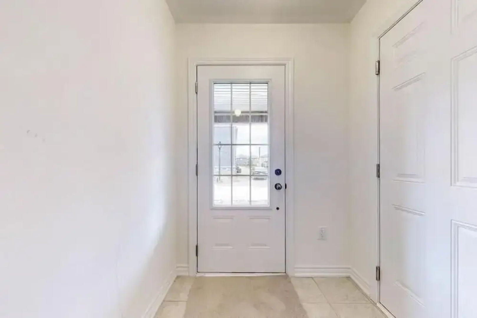 Elegant 3-bedroom House - Bowmanville