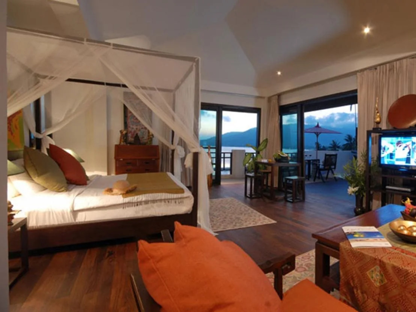 Cinnamon Beach Villas