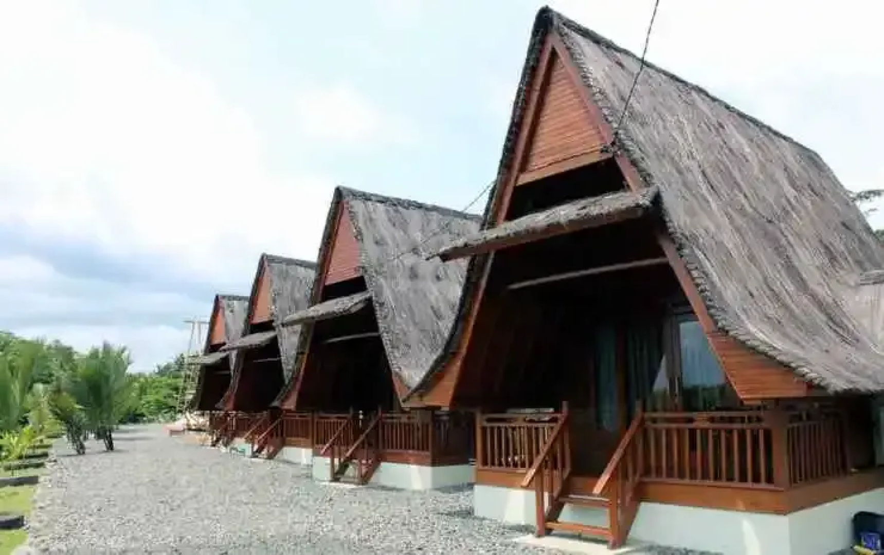 Woody Villa