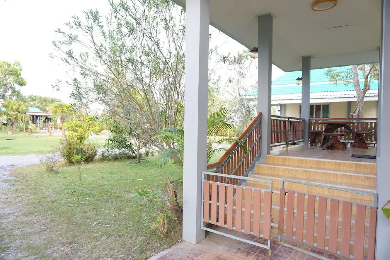 Ruenkhawhom Residence