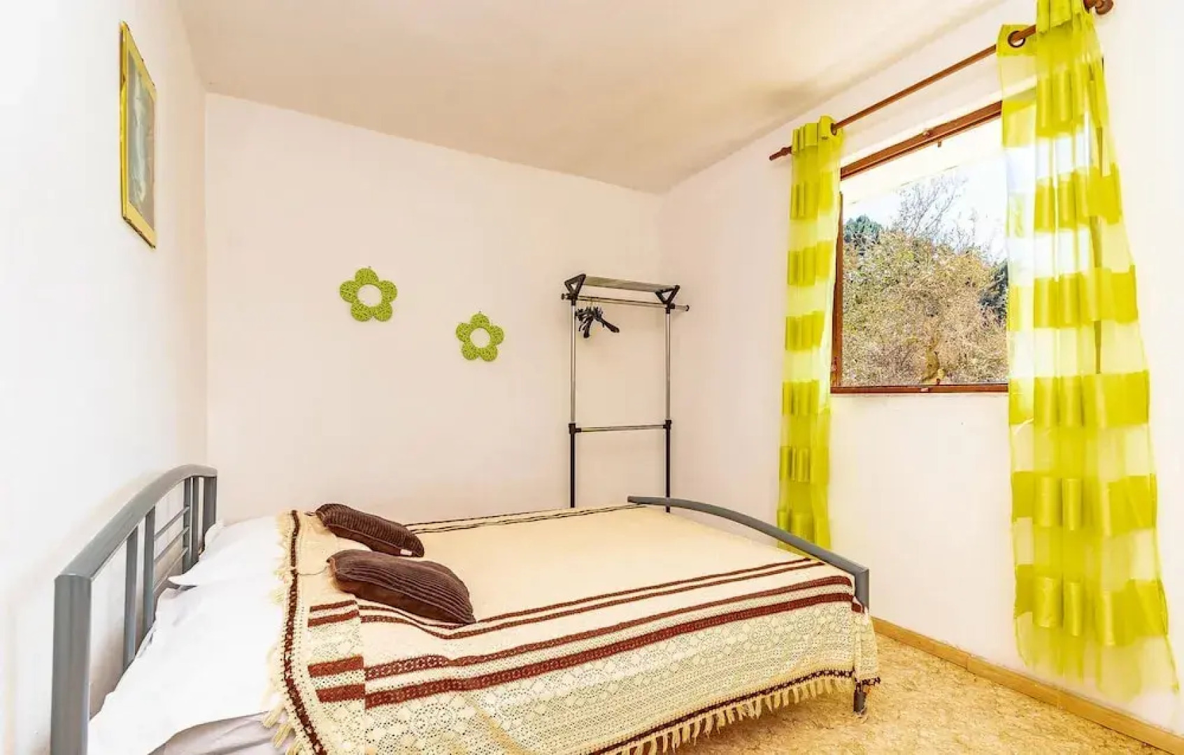 Amazing Home in Pupnat With 4 Bedrooms