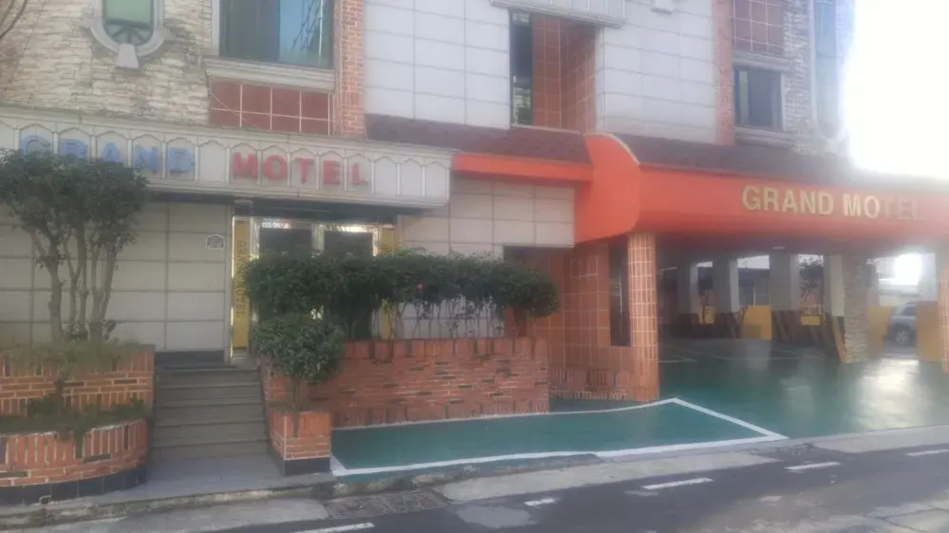 Samcheonpo Grand Motel