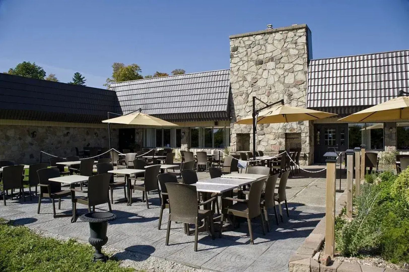 Mohawk Inn and Conference Centre