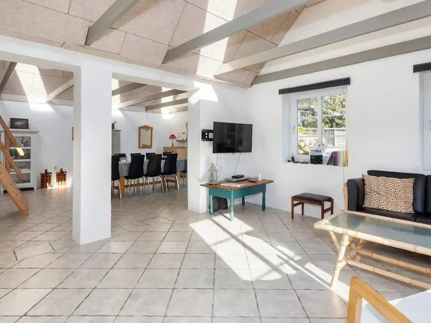 Adorable Holiday Home in Fur near Sea