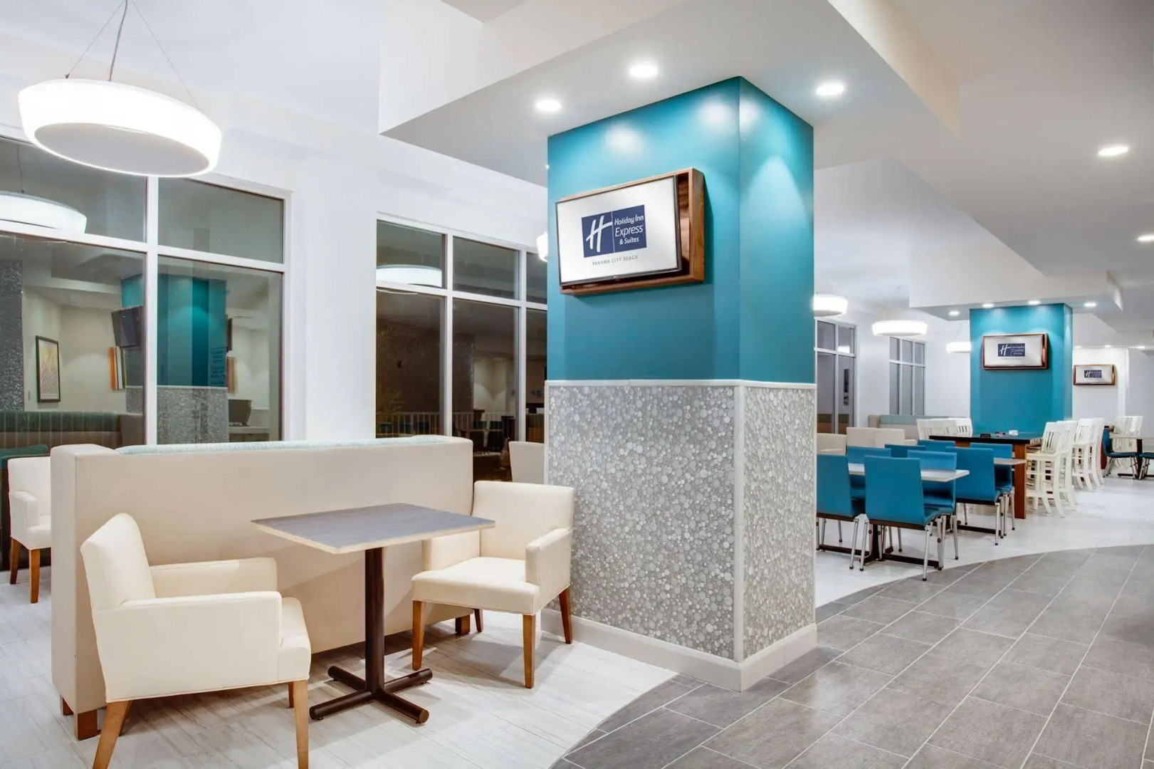 Holiday Inn Express & Suites Panama City Beach - Beachfront by IHG