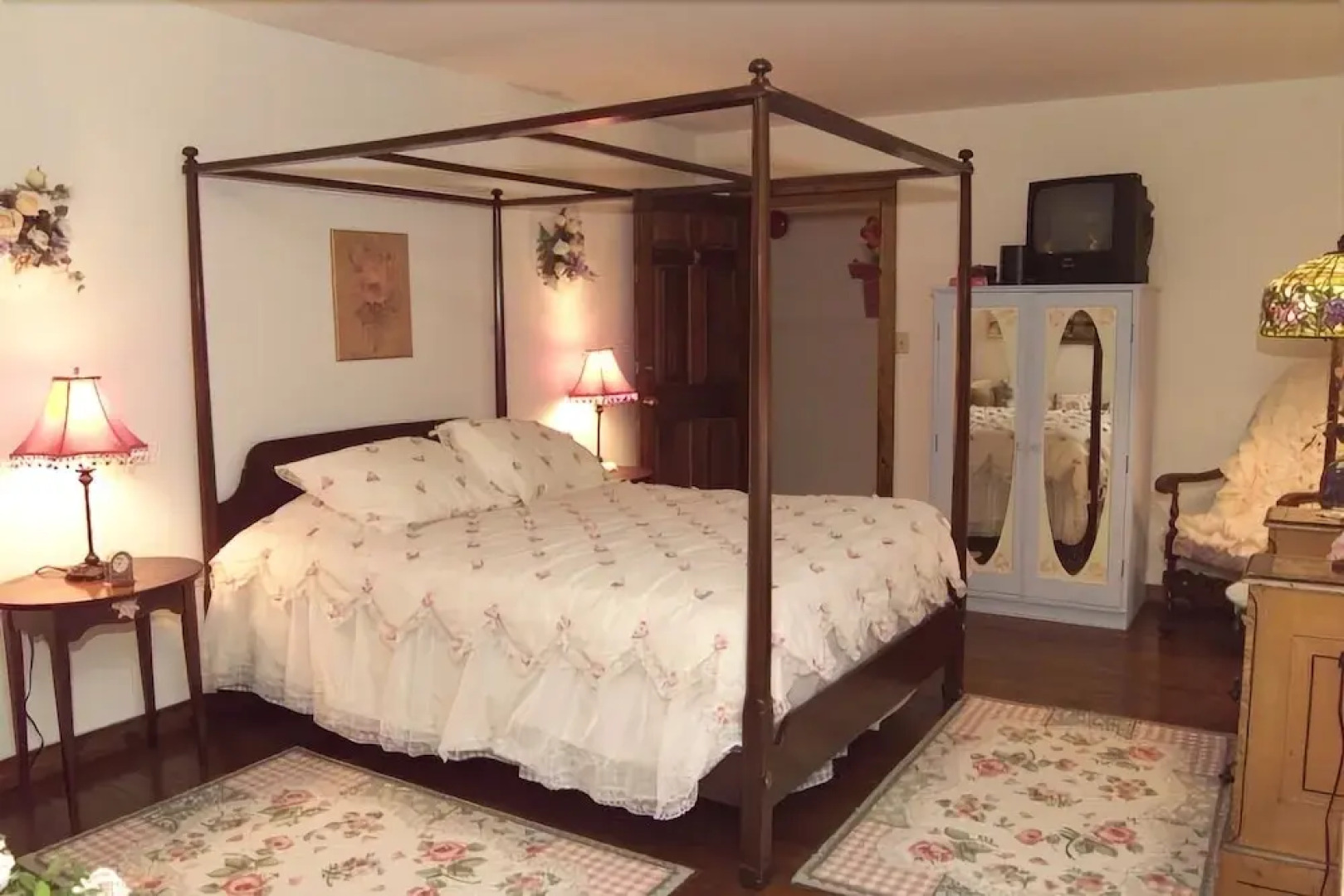 La Perla at Gregory House Country Inn & Restaurant