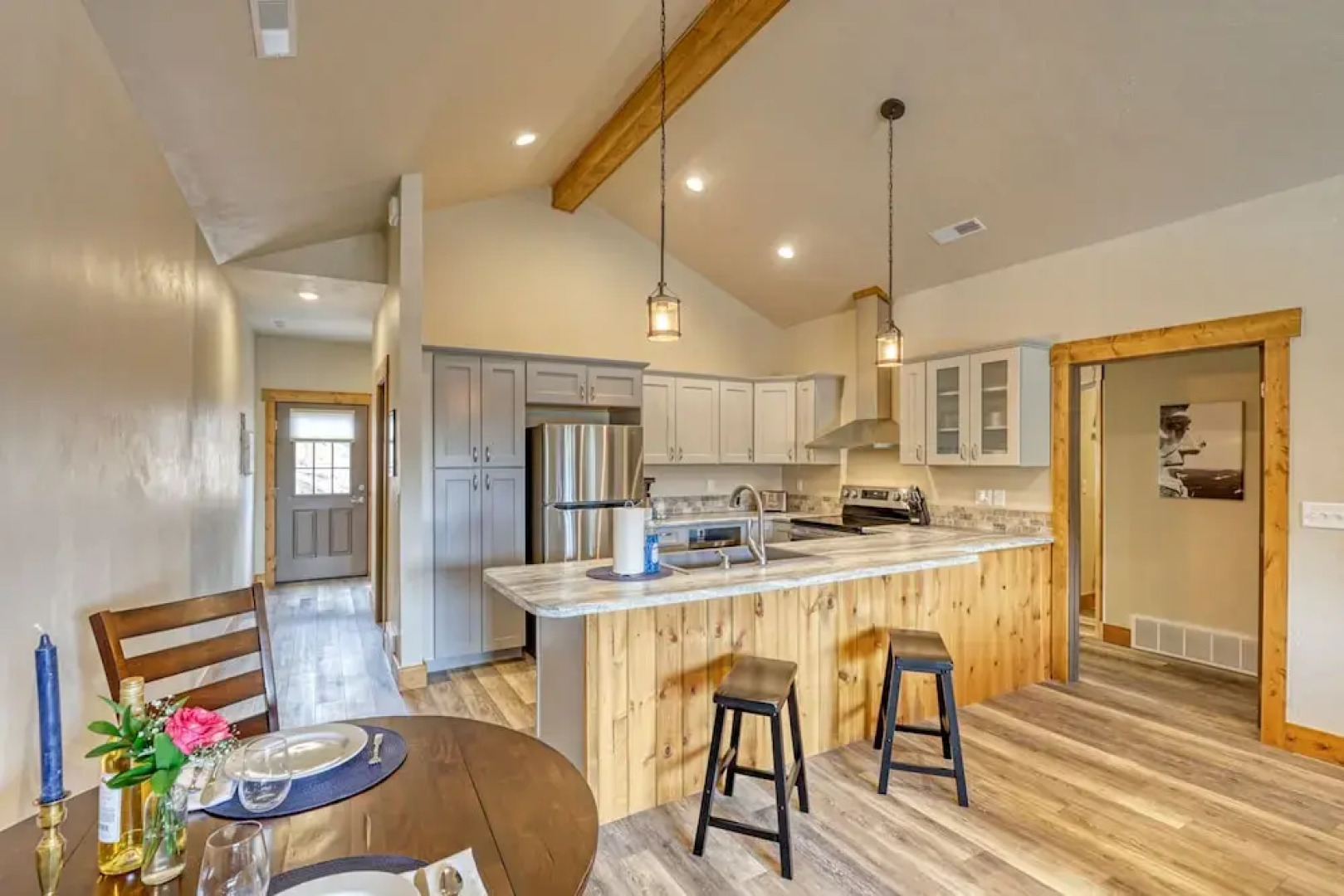 Lincoln s Lodge A Condo for the Honest Bold