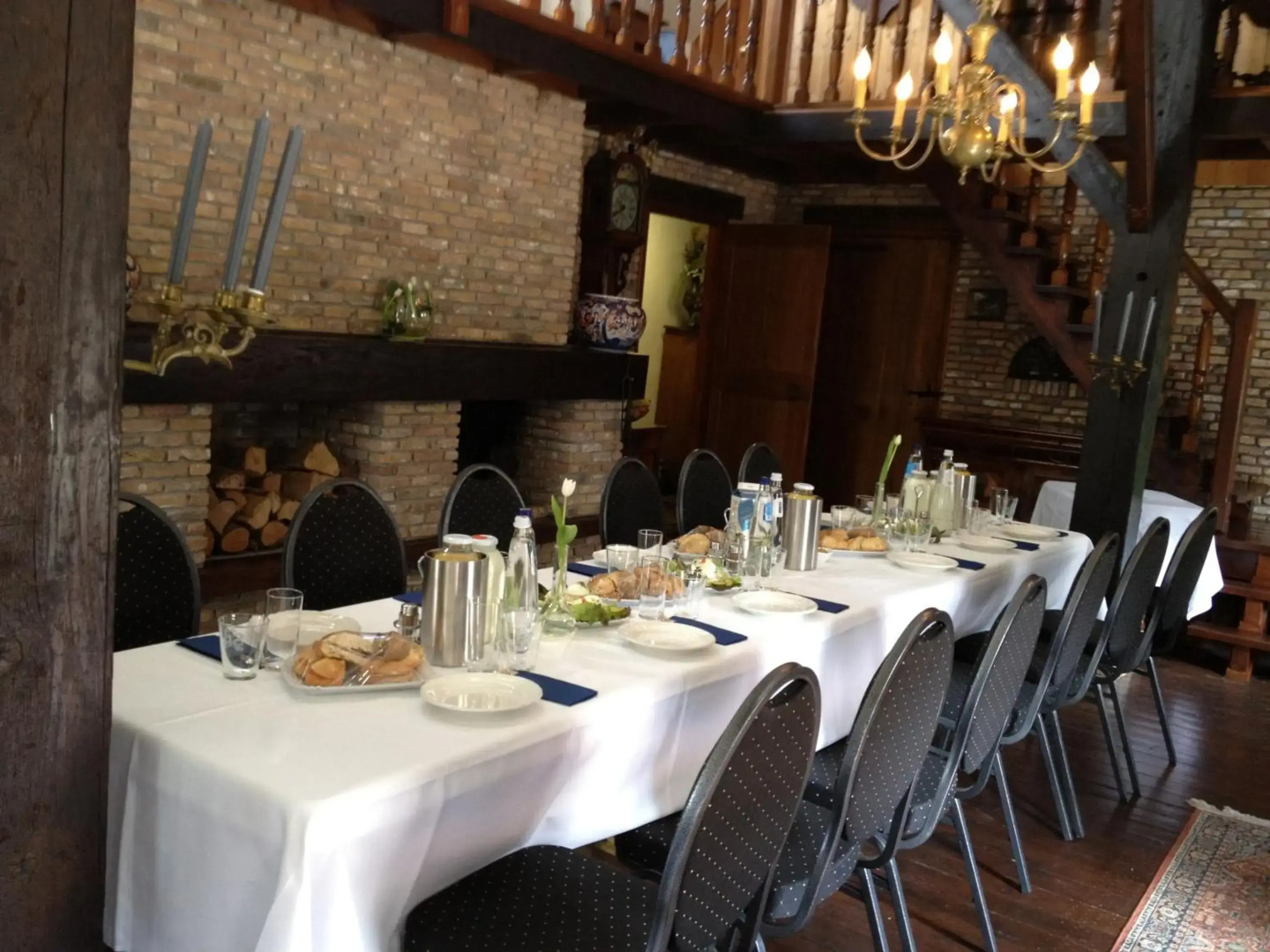 De Dames Van De Jonge Hotel Restaurant