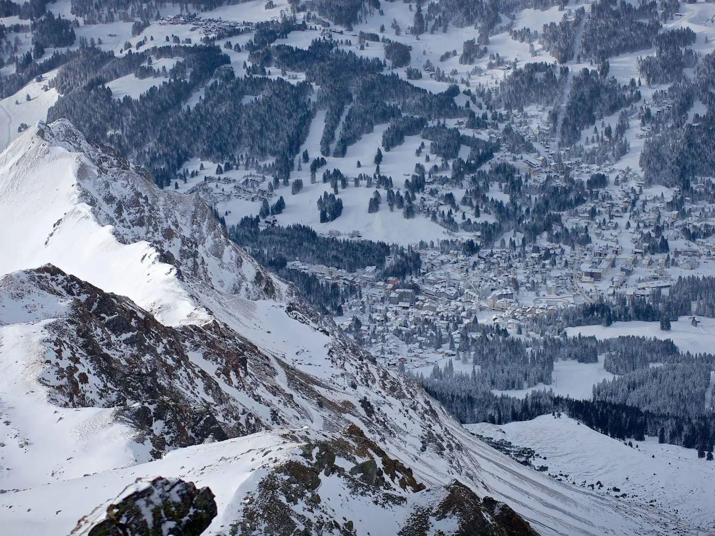 Schweizerhof Ferienwohnungen Lenzerheide 5
