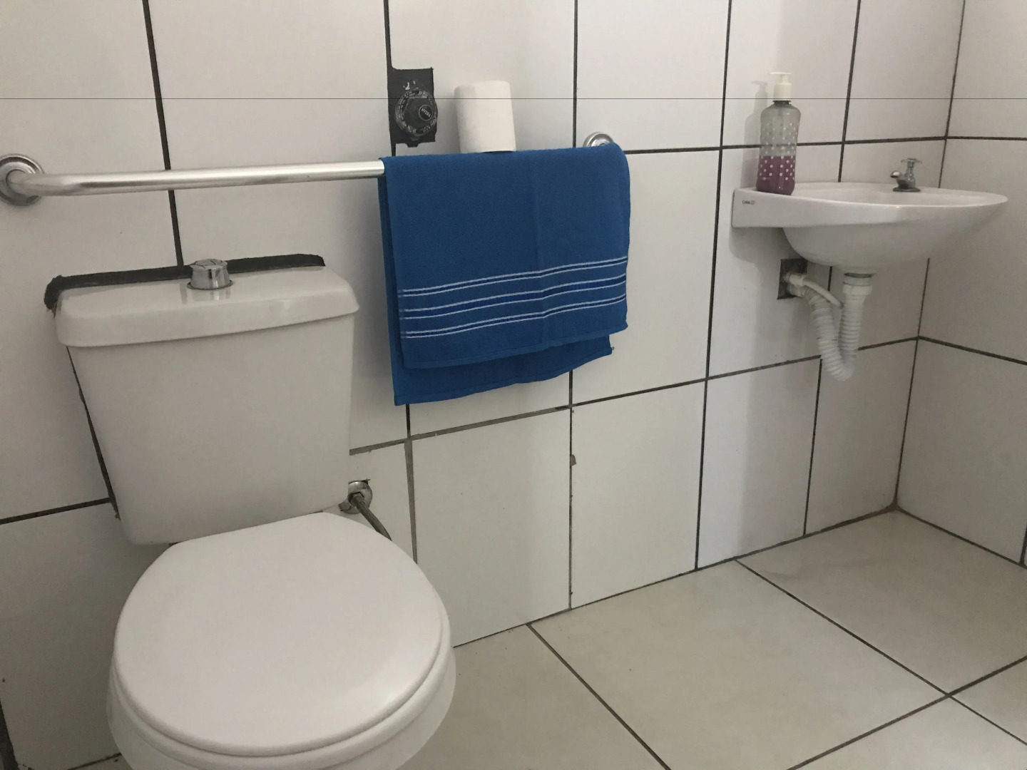 Wally's House Hostel