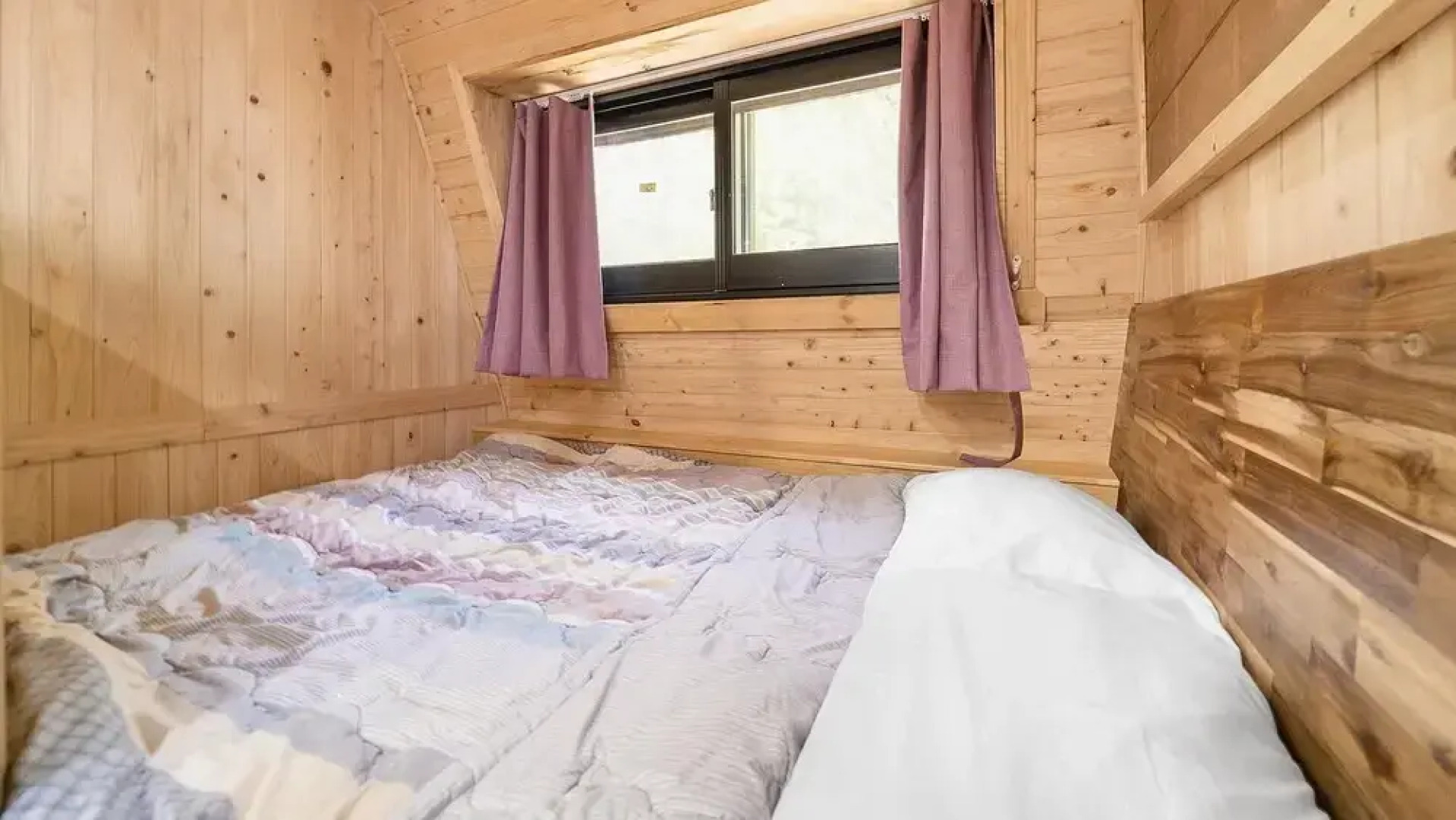 Chuncheon Jayooinui Spacaravan