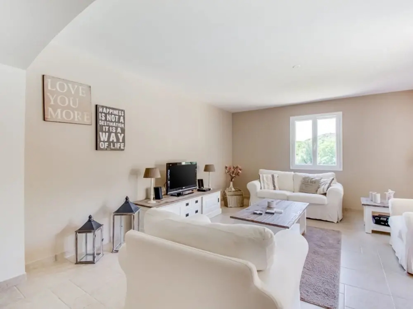 Luxurious Holiday Home in Le Plan-de-la-tour With Pool